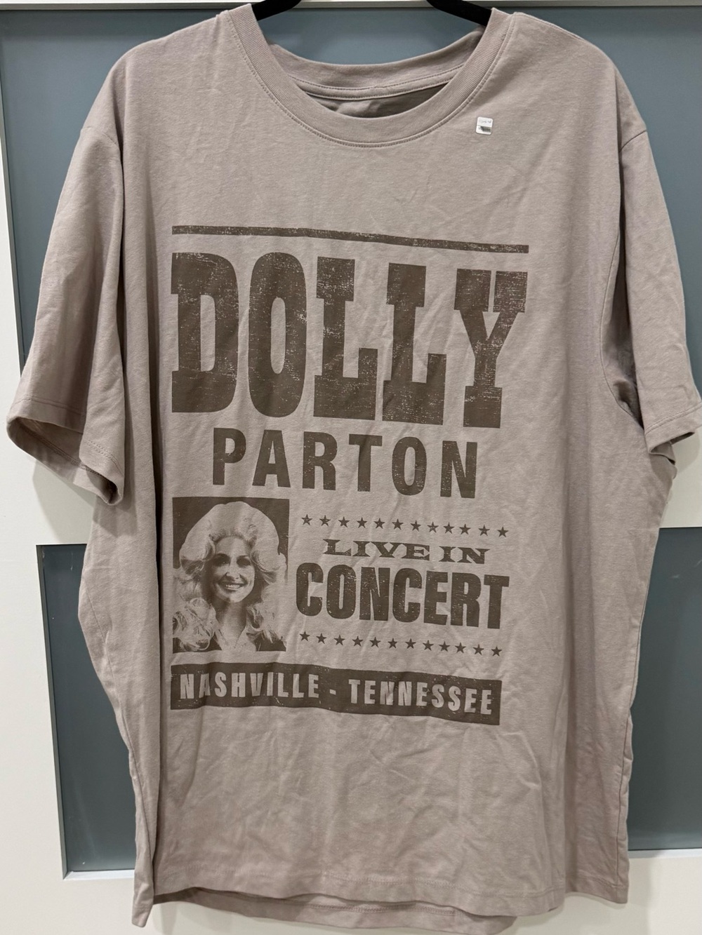 Dolly Parton concert t shirt NWOT
